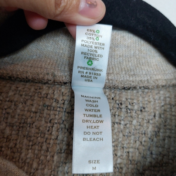 GreenBrand Recycled Wolf Graphic Pullover Sweater Size Meduim - Picture 4 of 9